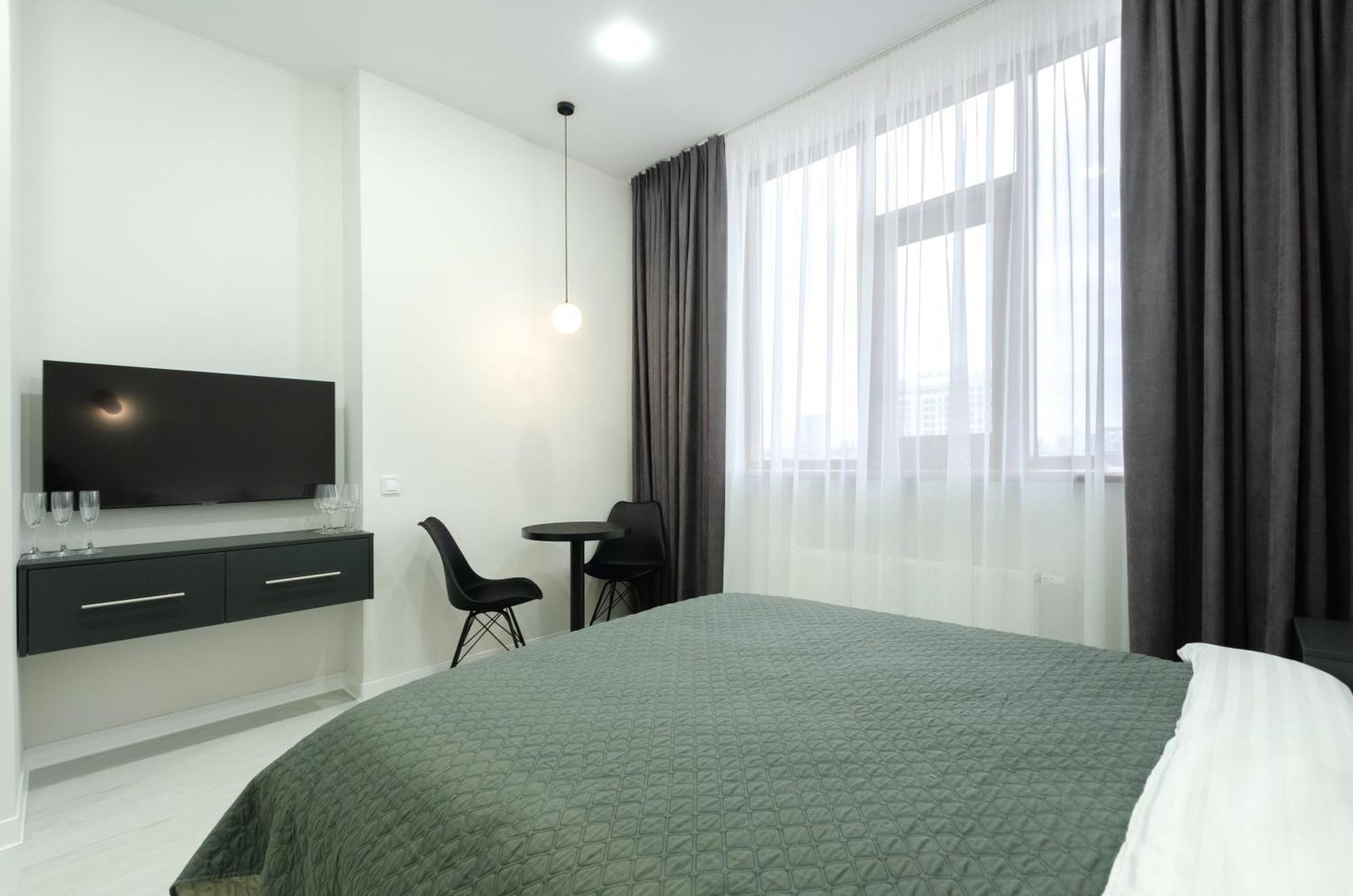 Petrovdom Inn Rc Diplomat Hall -The Smart Hotel Apartment Panoramic City View I Kiev Eksteriør billede